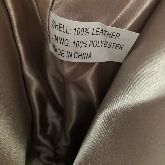 SOLD ON MERC! - Picture 8 of 8